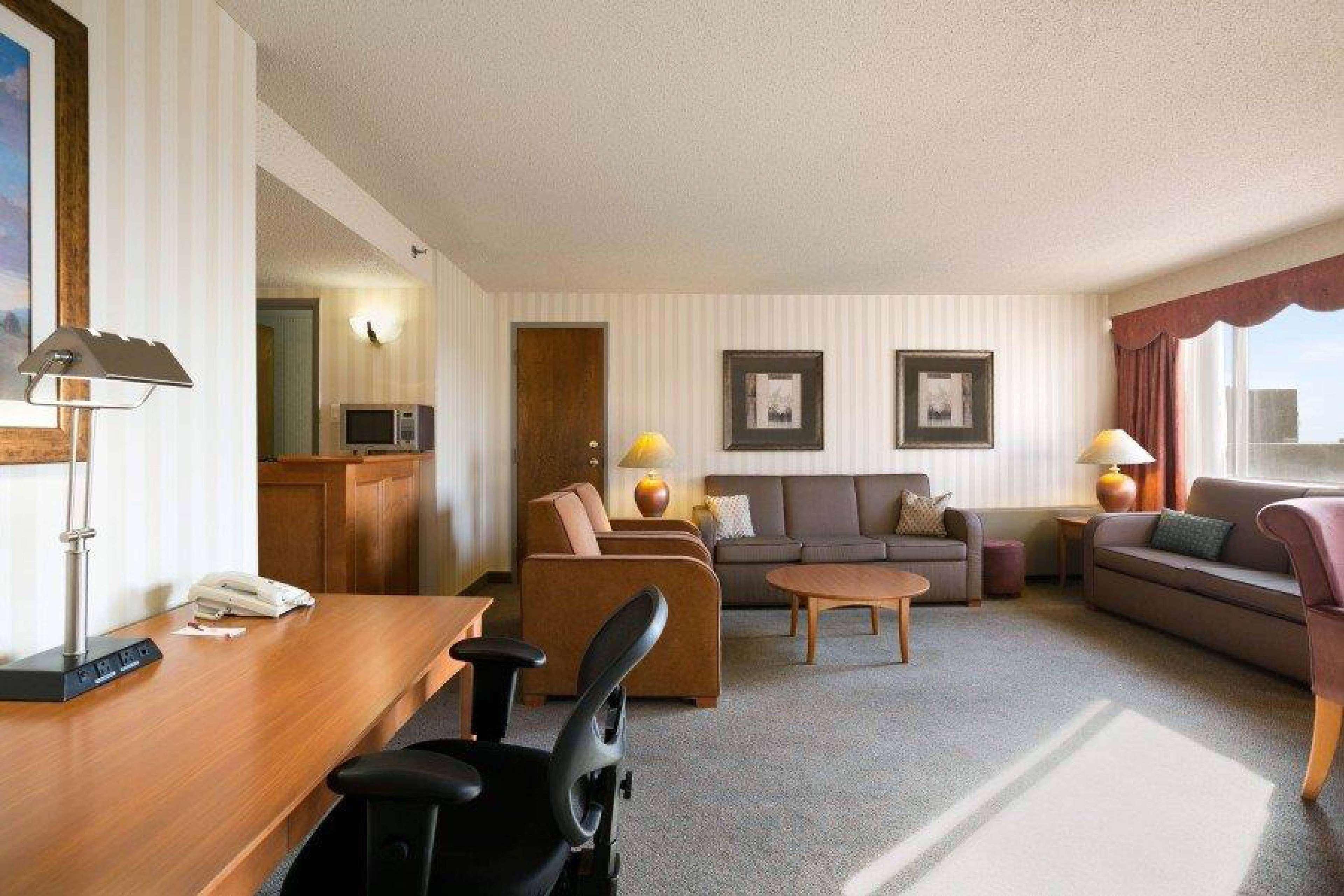 Ramada Plaza By Wyndham Regina Downtown Hotel Ngoại thất bức ảnh