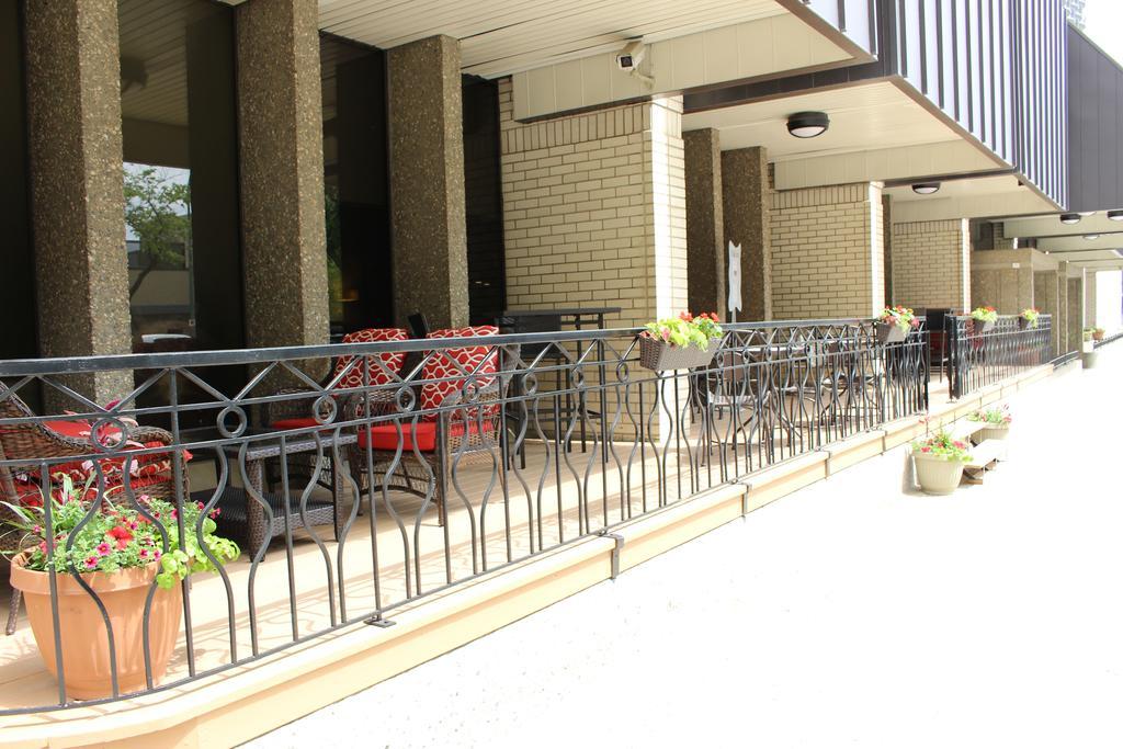 Ramada Plaza By Wyndham Regina Downtown Hotel Ngoại thất bức ảnh